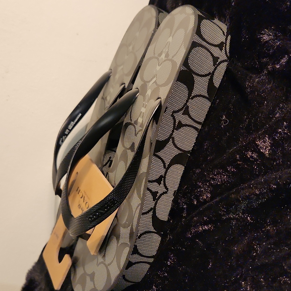 Coach Monogram Black and Gray Plateform Flip Flops - Picture 2 of 7
